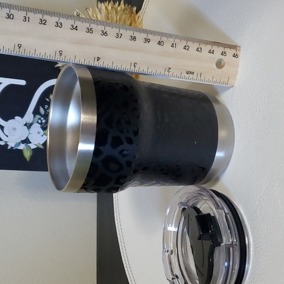 Black Leopard Tumbler ✨️ - Picture 6 of 6